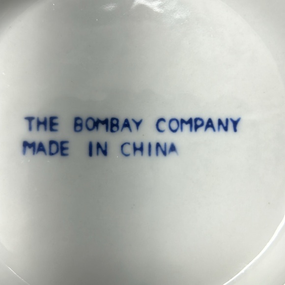 The Bombay Company Chinese Prosperity Symbol Blue White Porcelain Serving Bowl - Picture 4 of 6
